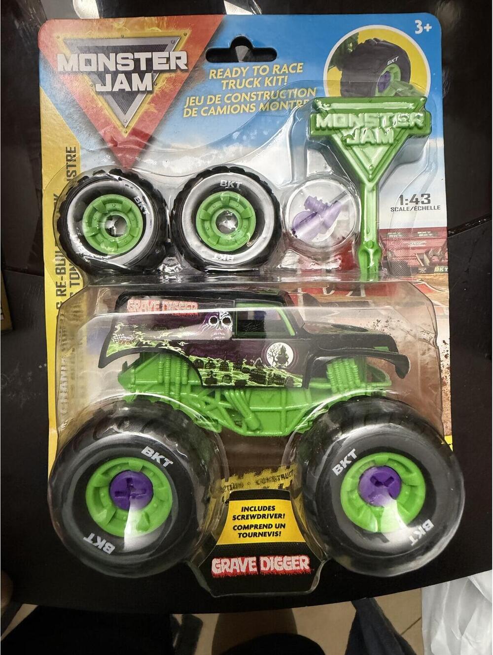 Monster Jam Grave Digger Ready to Race Truck Kit 1:43 Scale